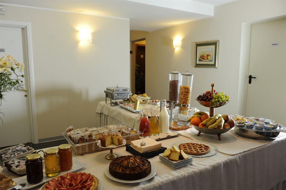 Hotel Vittoria Rubano Buitenkant foto