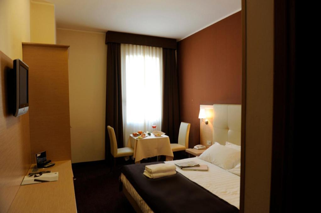 Hotel Vittoria Rubano Buitenkant foto