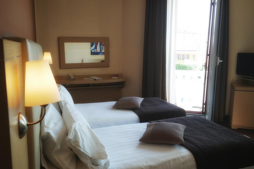 Hotel Vittoria Rubano Buitenkant foto