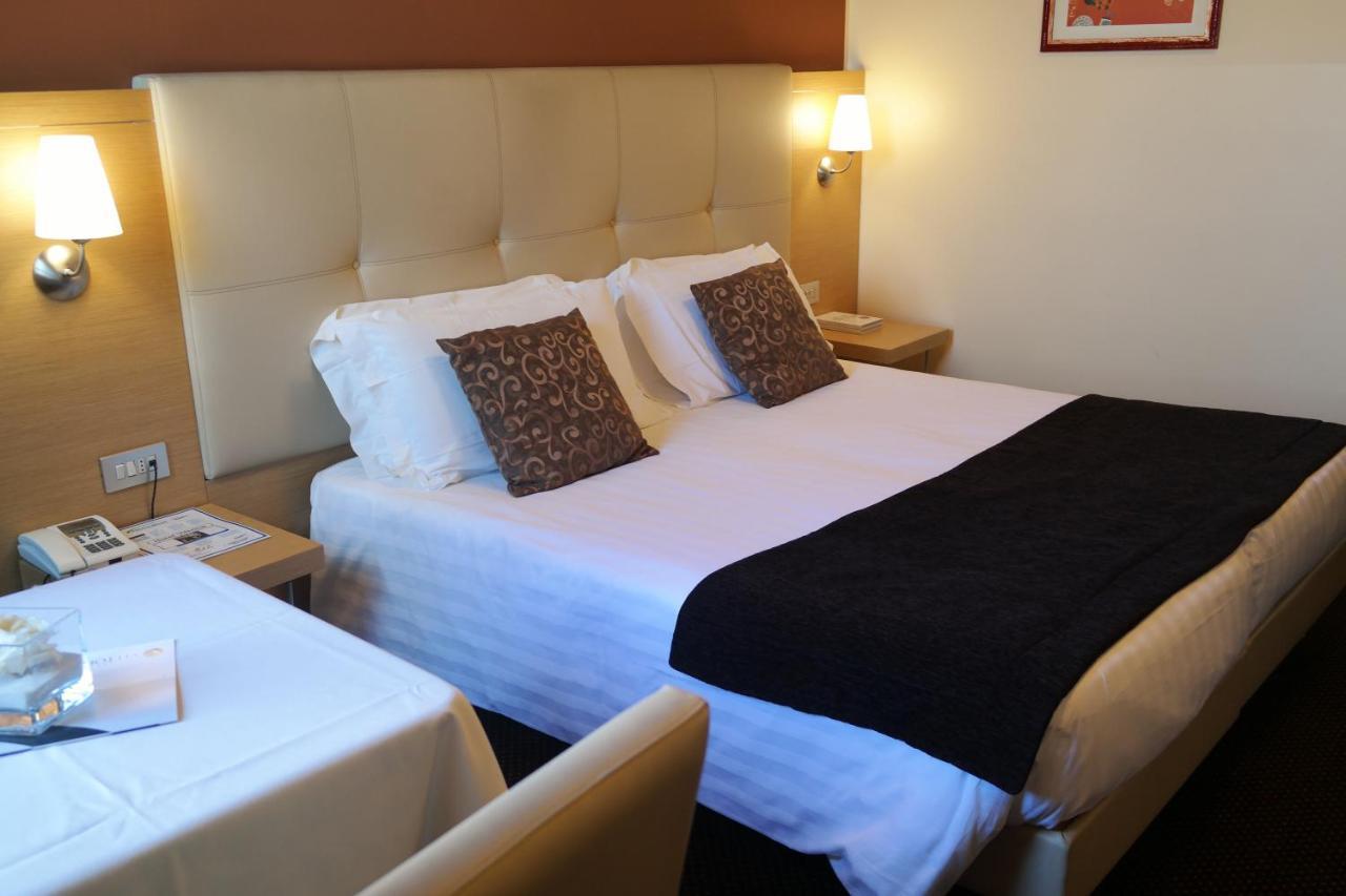 Hotel Vittoria Rubano Buitenkant foto